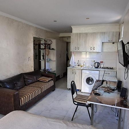 Уютная Студия Maksim Batoumi Extérieur photo