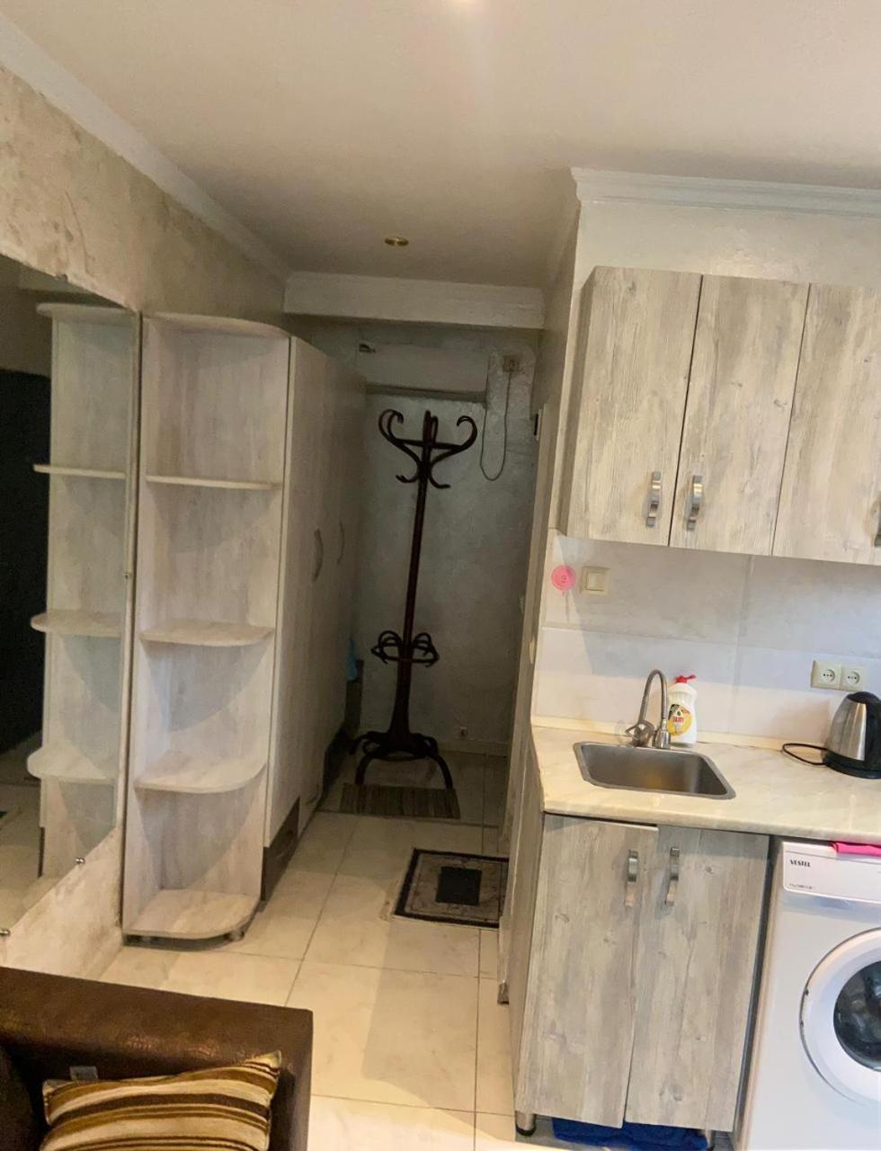 Уютная Студия Maksim Batoumi Extérieur photo
